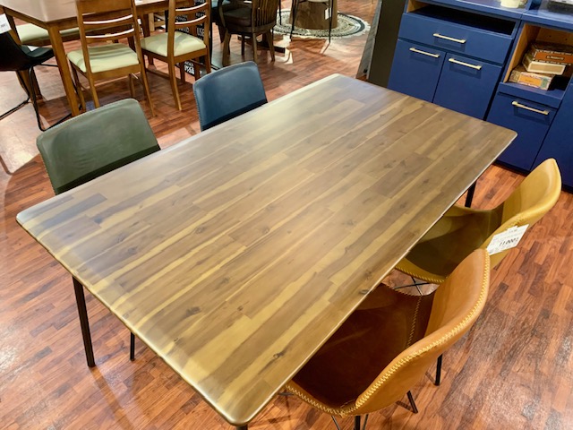 ヴィンテージ風ダイニングセット